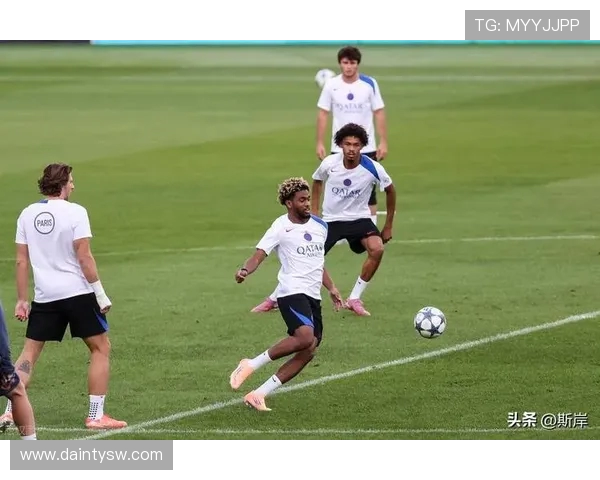 里尔主场迎战巴黎圣日尔曼谁能在法甲赛场上笑到最后