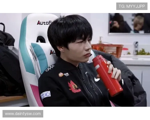 FPX在DOTA2赛场的节奏掌控与失误分析探讨